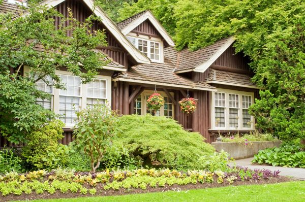 Log Home Landscaping in Jupiter
